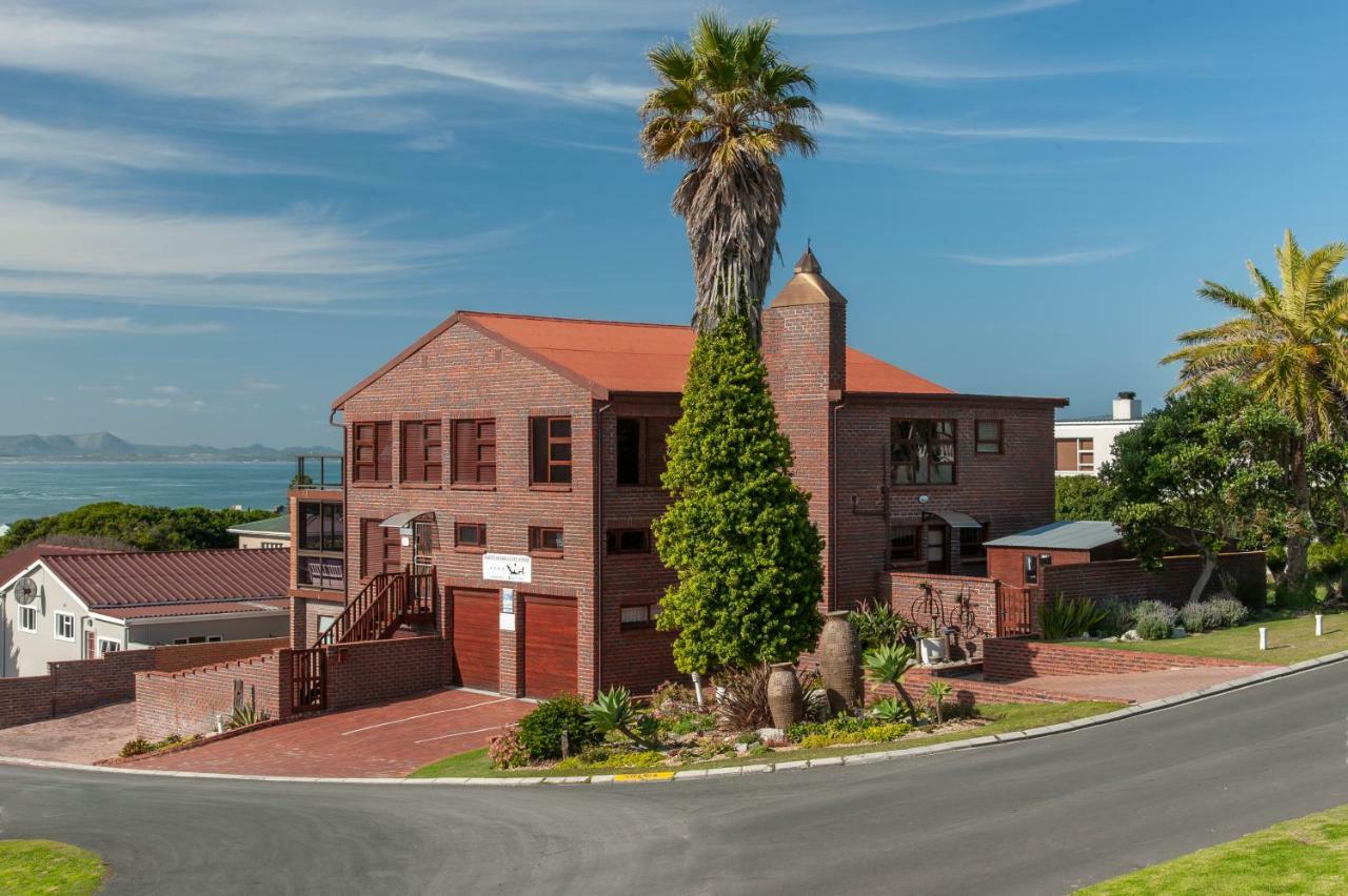 White Shark Guest House Gansbaai Exterior photo